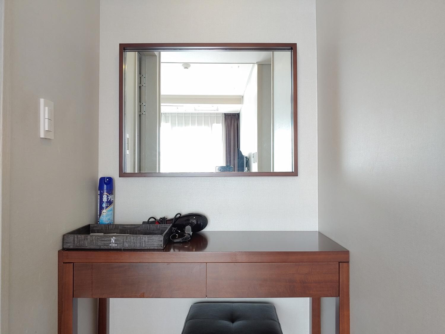 Jeju Lavender Hotel Seogwipo Bagian luar foto